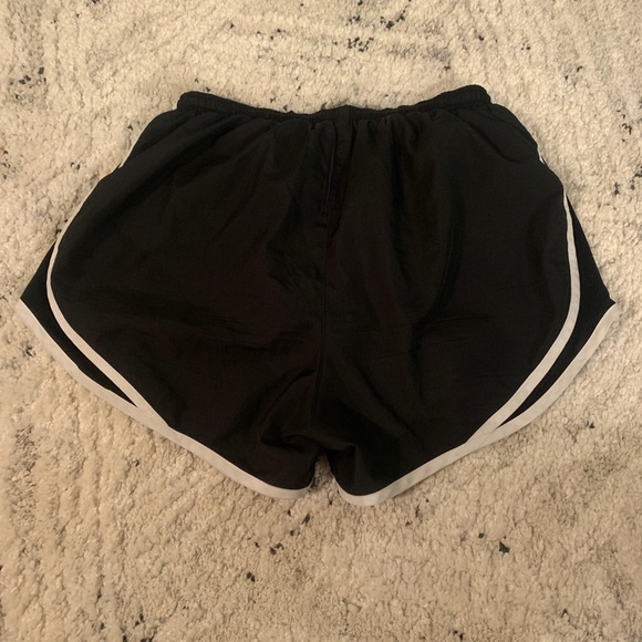 NIKE RUNNING SHORTS - Picture 5 of 5